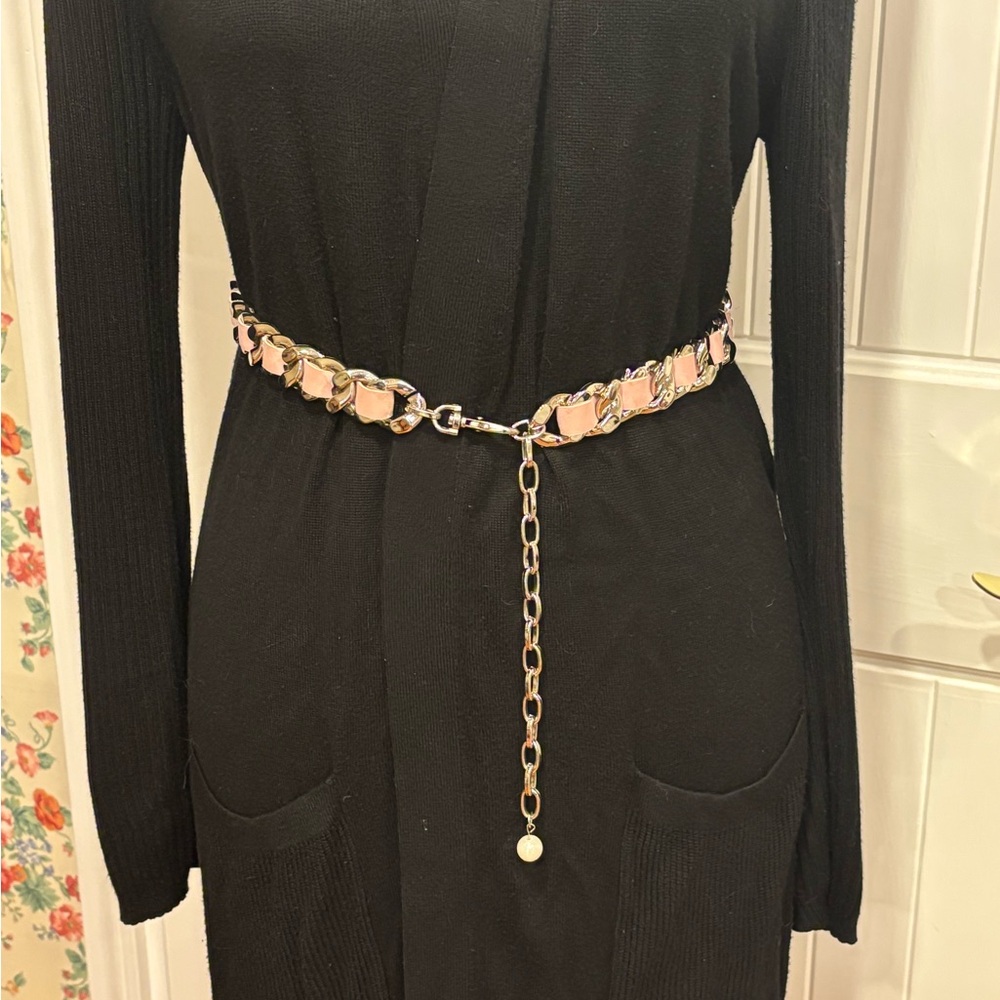 Elegant Chain Link Belt with Pink Accents Size L/XL